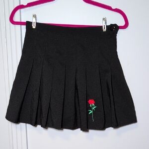 Black Pleated Skirt with Rose Embroidery